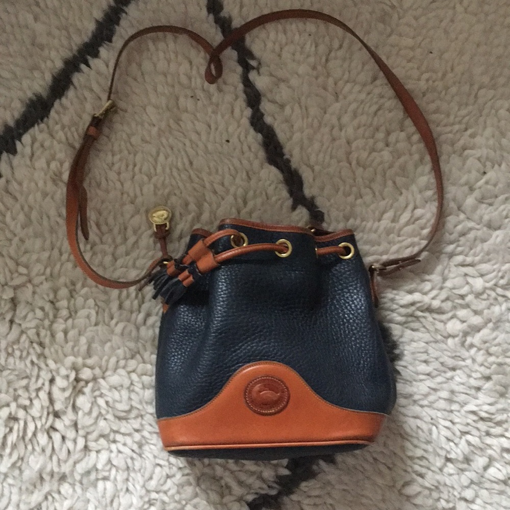 Vintage Dooney and Bourke bucket bag